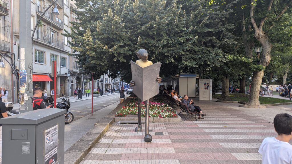 Monumento carrabouxo Ourense